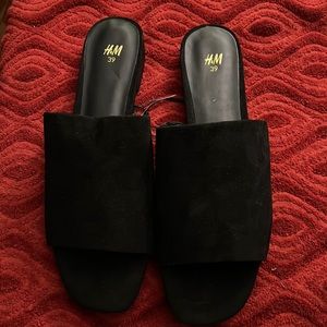 H&M Slippers.  Size 8. New without tag.
